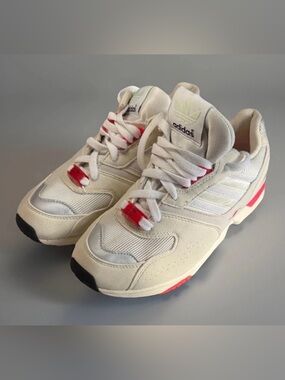Adidas ZX 700 Women’s Size 7 Cream Pink Retro Running Sneakers